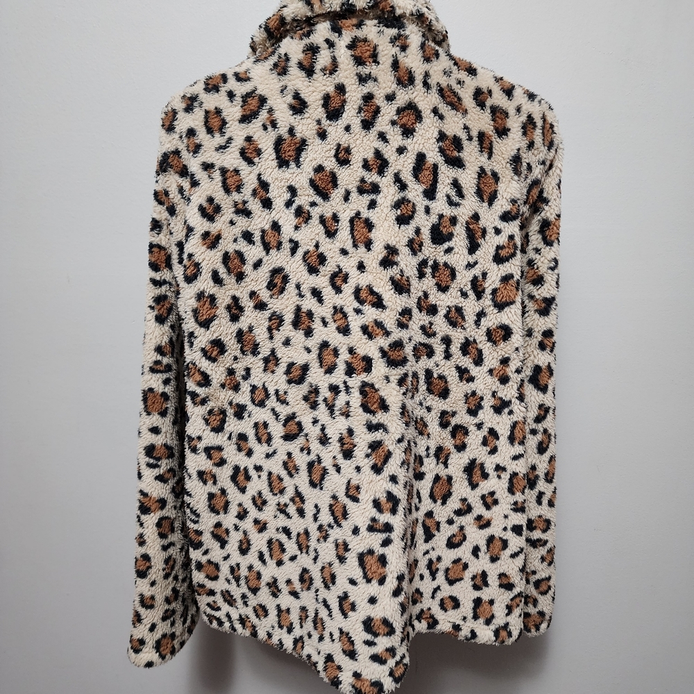 Torrid leopard print sherpa jacket size 2X - Picture 6 of 10